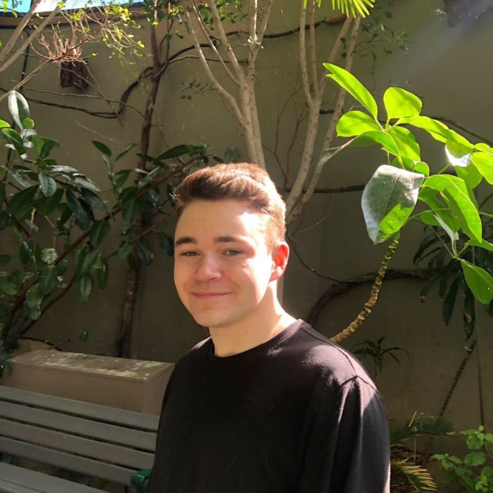 Meet your Posher, Sam